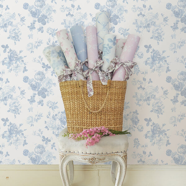 Everblooming Rosettes Dreamy Sky Cabbage Rose Bouquets Wallpaper