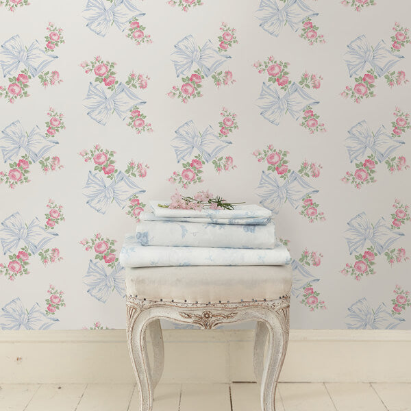 Rosa Beaux Pastel Blue Large Bow Spot Wallpaper