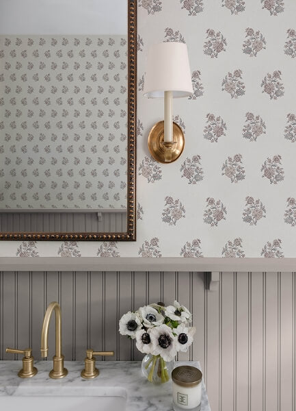 Overbrook Plum Bouquet Toss Wallpaper