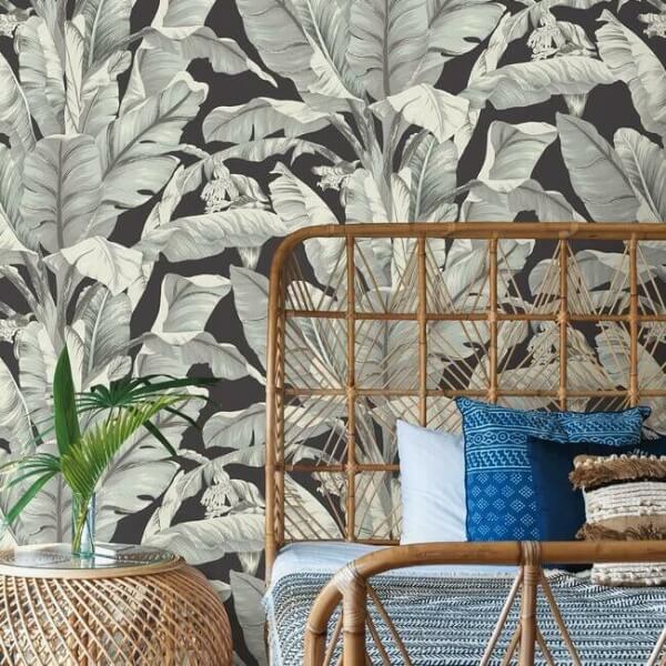 Banana Leaf Black & White Wallpaper