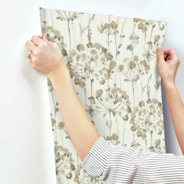 Flourish Taupe Metallic Wallpaper