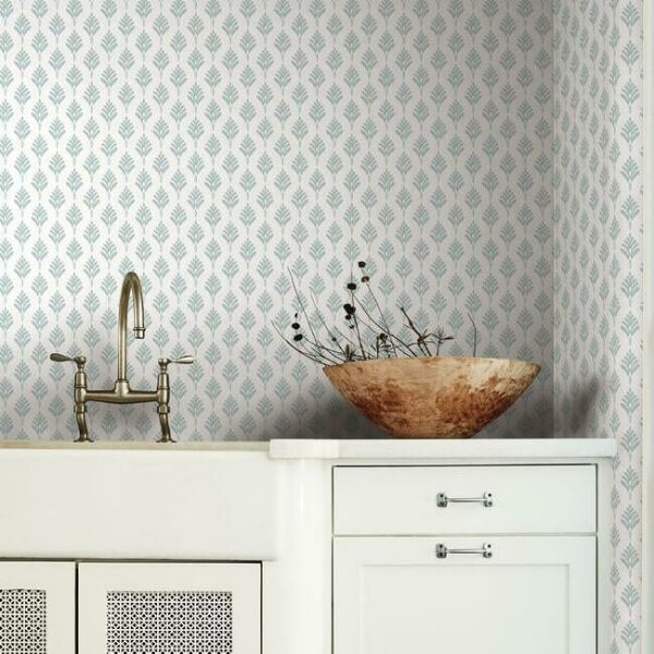 French Scallop Light Grey Wallpaper