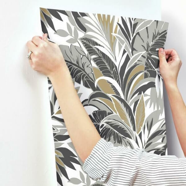 Palm Silhouette Black & Gold Wallpaper