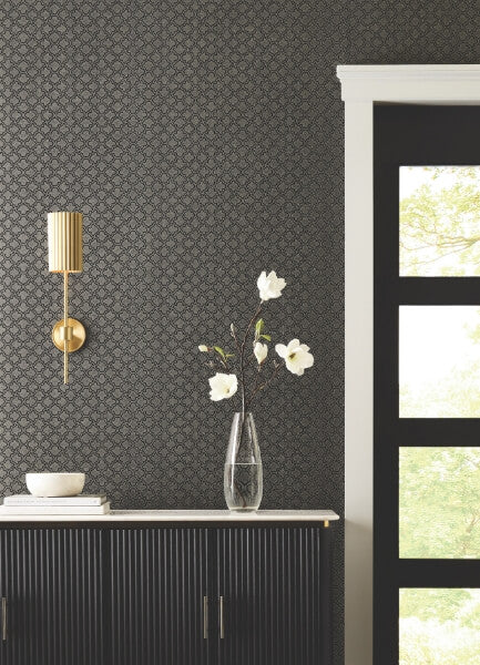 Uptown Glam Black & Gold Wallpaper