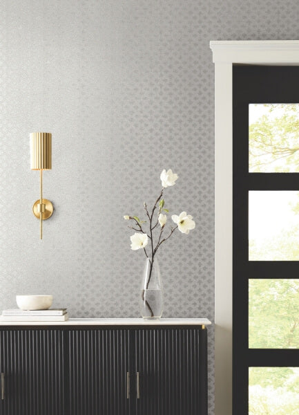 Uptown Glam White Wallpaper