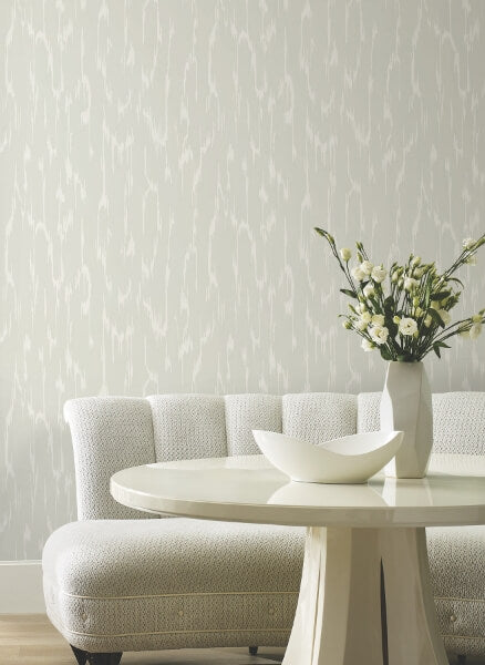 Flowing Light Grey Wallpaper