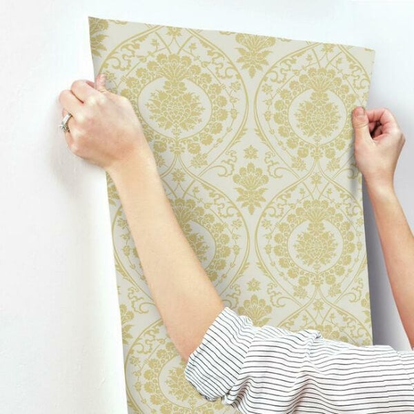 Imperial Damask Off White & Gold Wallpaper