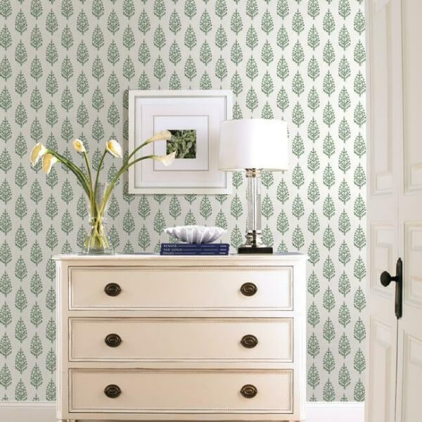Paisley on Calico Green Wallpaper
