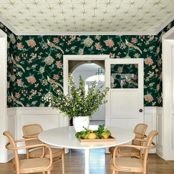 Fanciful Dark Green Wallpaper