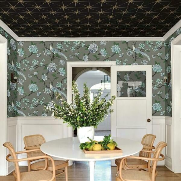 Fanciful Grey Wallpaper