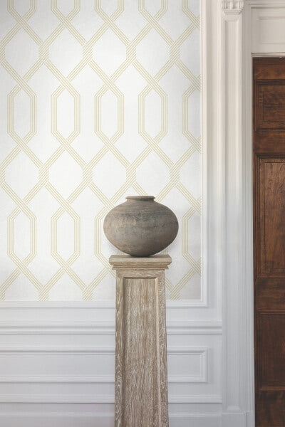 Palisade Yellow Wallpaper