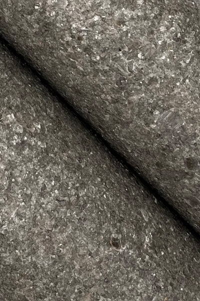 Brilliant Mica Graphite Wallpaper