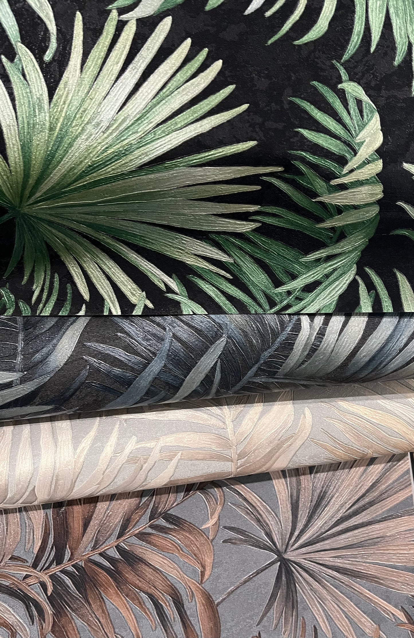Golden Palm Breeze wallpaper