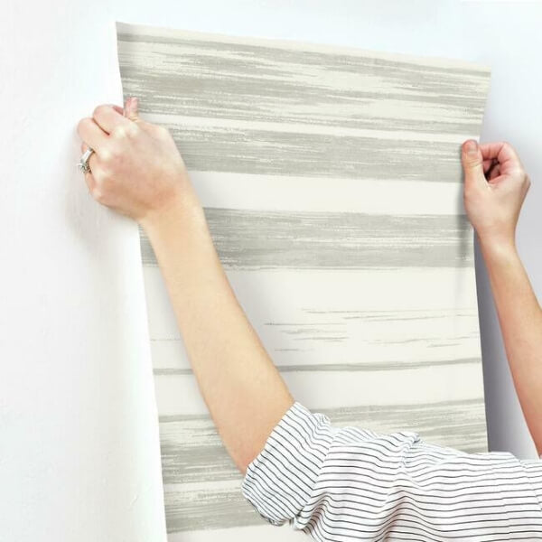 Horizontal Dry Brush White & Grey Wallpaper