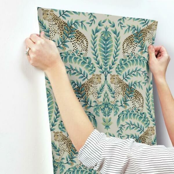 Jungle Leopard Taupe Wallpaper