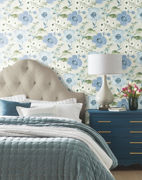Evelyn Blue Floral Wallpaper