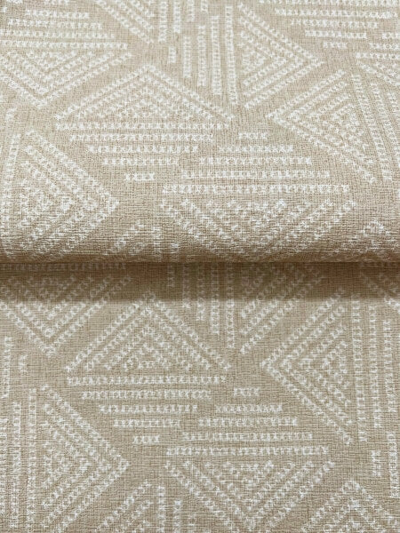 Center Square Yarn Wallpaper