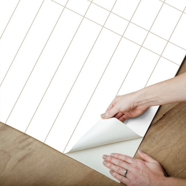 Linear Gridwork Linen on White Wallpaper