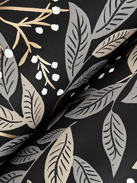 Willowberry Black Wallpaper