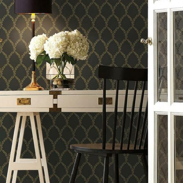 Laurel Gold & Black Wallpaper