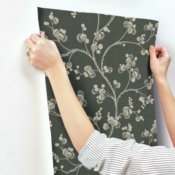 Dahlia Trail Black & Taupe Wallpaper