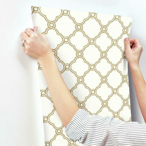 Open Trellis Gold Metallic Wallpaper