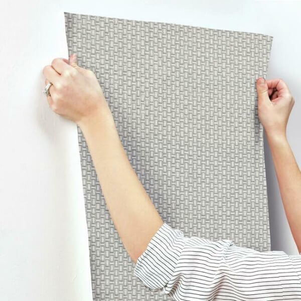 Cottage Basket Silver Metallic Wallpaper