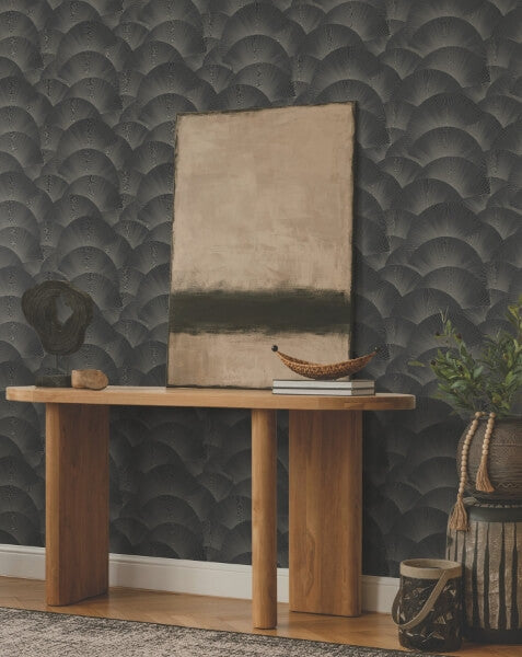 Morning Shell Black & Grey Wallpaper