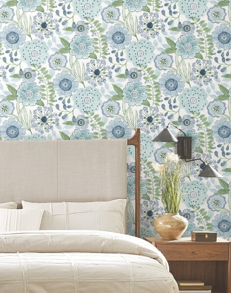 Artistic Bouquet Alpine & Leaf Wallpaper