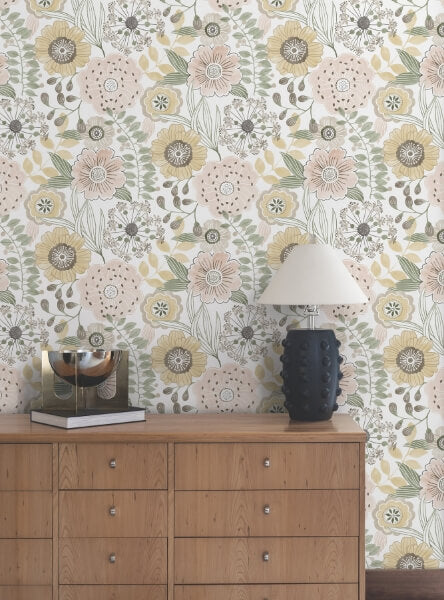 Artistic Bouquet Coral & Lemon Wallpaper