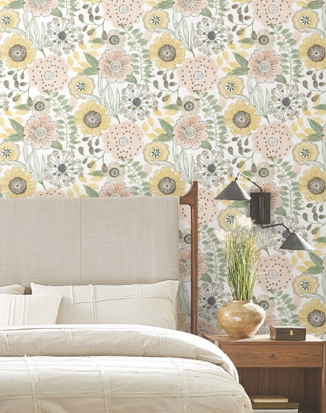 Artistic Bouquet Coral & Lemon Wallpaper