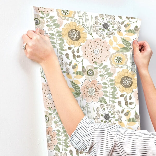 Artistic Bouquet Coral & Lemon Wallpaper