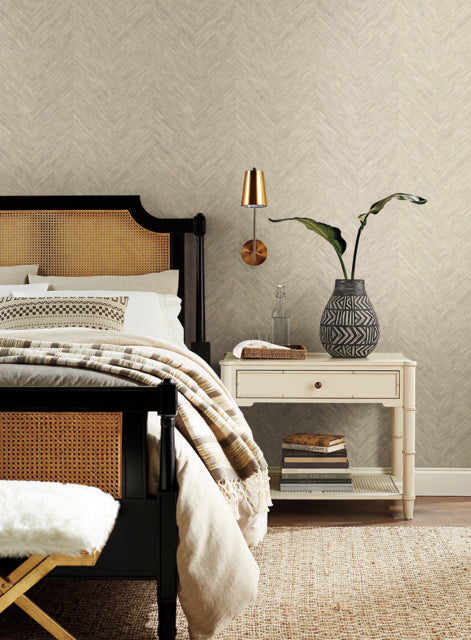 Cream Metallic Chevron Wallpaper