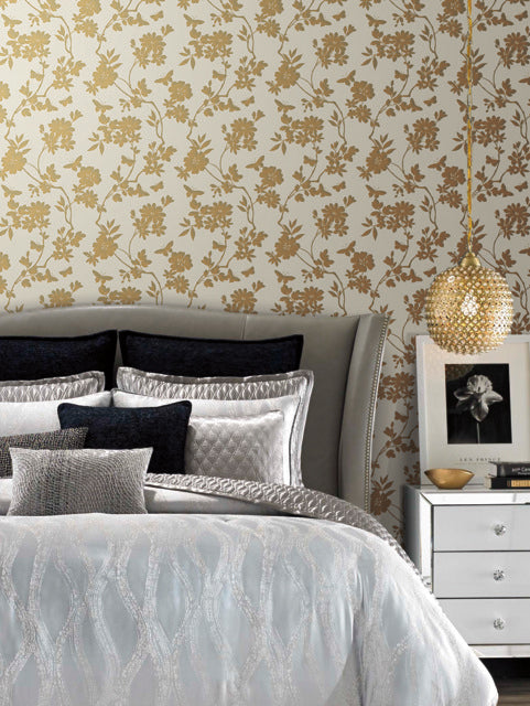 White/Gold Flutter Vine Wallpaper