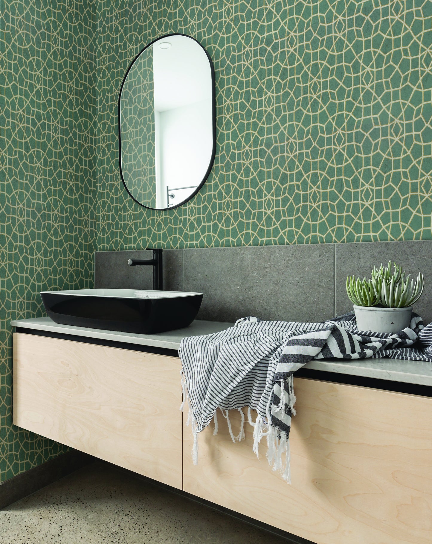 Sculptural Web Wallpaper Dark Green Gold