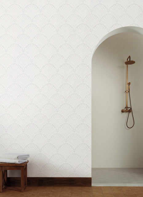 Light Gray/White Beachcomber  Wallpaper