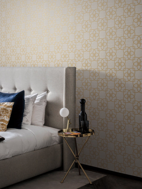 Cream/Gold Serendipity Wallpaper
